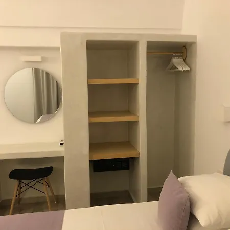 Selena * Kamari (Santorini)