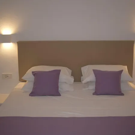 Selena * Kamari (Santorini)