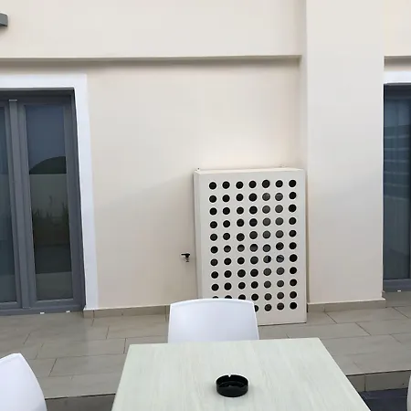 Selena Apartment Kamari (Santorini)