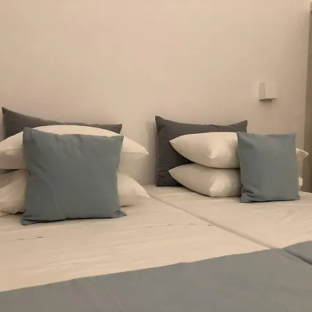 Selena * Kamari (Santorini)